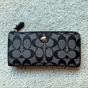 Coach New York Clutch Wallet